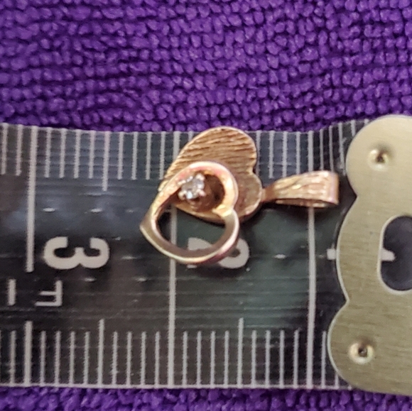 Double 10k yellow gold pendant with a diamond - Picture 3 of 5